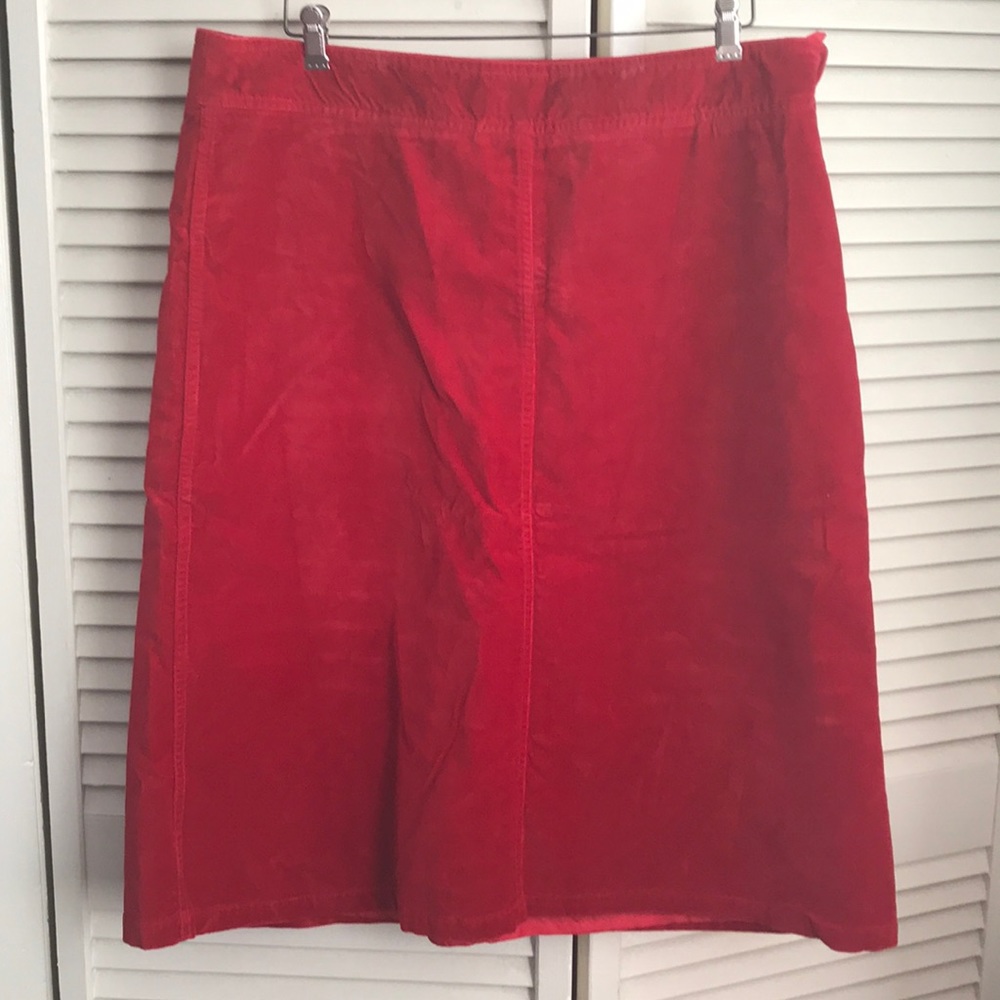 H&M soft red skirt